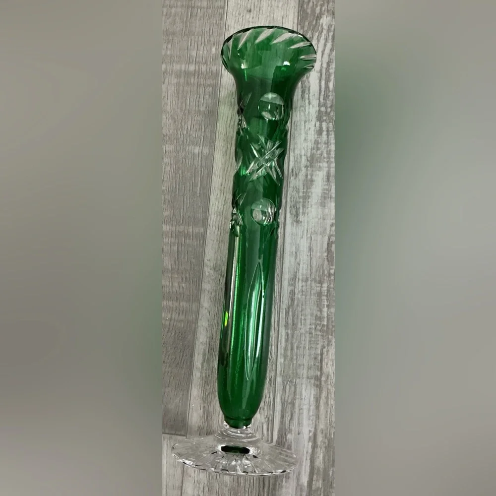 Rare Find Vintage emerald green cut-to-clear crystal vase
